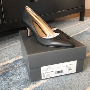 Ann Taylor Black Leather Eryn Pumps